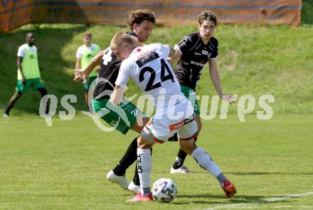 Fussball Regionalliga. WAC Amateure gegen FC Gleisdorf 09.  Marcel Holzer (WAC),   Pascal Michael Zisser  (Gleisdorf). St. Andrae, am 14.8.2021.
Foto: Kuess
---
pressefotos, pressefotografie, kuess, qs, qspictures, sport, bild, bilder, bilddatenbank