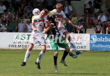Fussball Regionalliga. WAC Amateure gegen FC Gleisdorf 09. Fabian Tauchhammer, Pascal Mueller (WAC),   Rene Radl  (Gleisdorf). St. Andrae, am 14.8.2021.
Foto: Kuess
---
pressefotos, pressefotografie, kuess, qs, qspictures, sport, bild, bilder, bilddatenbank