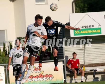 Fussball Kaerntner Liga. Bleiburg gegen St. Michael/Bl.. Aljaz Storman  (Bleiburg),  Philipp Gerhard Pachoinig  (St. Michael/Bl.). Bleiburg, am 14.8.2021.
Foto: Kuess
---
pressefotos, pressefotografie, kuess, qs, qspictures, sport, bild, bilder, bilddatenbank