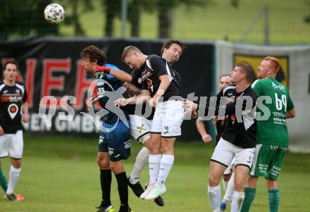 Fussball. Kaerntner Liga. Gmuend gegen Lendorf.  Markus Pichorner, Udo Gasser, Domenik Steiner (Gmuend), Lukas Kohlmaier, Fabian Hoi  (Lendorf). Gmuend, am 21.8.2021.
Foto: Kuess
www.qspictures.net
---
pressefotos, pressefotografie, kuess, qs, qspictures, sport, bild, bilder, bilddatenbank