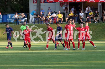Fussball. Kaerntner Liga. ATUS Ferlach gegen Kraig.  Torjubel (Ferlach). Ferlach, am 21.8.2021.
Foto: Kuess
www.qspictures.net
---
pressefotos, pressefotografie, kuess, qs, qspictures, sport, bild, bilder, bilddatenbank