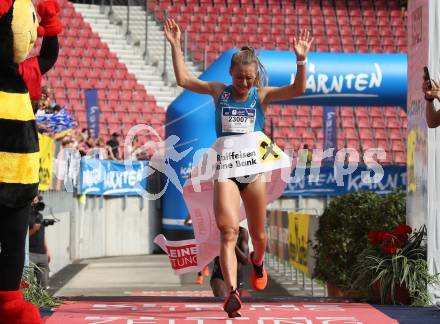 Kaernten laeuft.  Julia Mayer. Velden, am 22.8.2021.
Foto: Kuess
---
pressefotos, pressefotografie, kuess, qs, qspictures, sport, bild, bilder, bilddatenbank
