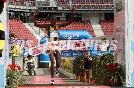 Kaernten laeuft. James Mburugu. Velden, am 22.8.2021.
Foto: Kuess
---
pressefotos, pressefotografie, kuess, qs, qspictures, sport, bild, bilder, bilddatenbank