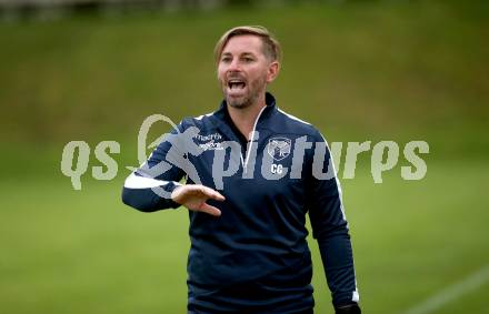 Fussball Kaerntner Liga. St. Andrae/WAC Juniors gegen Feldkirchen. Trainer Christoph Jakob Cemernjak   (St. Andrae). St. Andrae, am 27.8.2021.
Foto: Kuess
---
pressefotos, pressefotografie, kuess, qs, qspictures, sport, bild, bilder, bilddatenbank