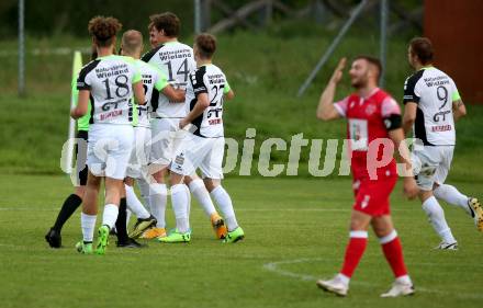 Fussball Kaerntner Liga. St. Andrae/WAC Juniors gegen Feldkirchen. Torjubel (Feldkirchen). St. Andrae, am 27.8.2021.
Foto: Kuess
---
pressefotos, pressefotografie, kuess, qs, qspictures, sport, bild, bilder, bilddatenbank