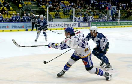 Eishockey Testspiel. EC Grand Immo VSV gegen HK Nitra.  Anton Karlsson,  (VSV), Tomas Hrnka  (Nitra). Villach, am 31.8.2021.
Foto: Kuess
www.qspictures.net
---
pressefotos, pressefotografie, kuess, qs, qspictures, sport, bild, bilder, bilddatenbank