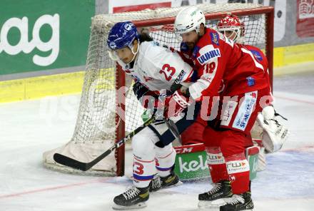 EBEL. Eishockey Bundesliga. KAC gegen	HC TIWAG Innsbruck. Thomas Koch, (KAC), Timothy McGauley   (Innsbruck). Klagenfurt, am 18.9.2021.
Foto: Kuess
www.qspictures.net

---
pressefotos, pressefotografie, kuess, qs, qspictures, sport, bild, bilder, bilddatenbank