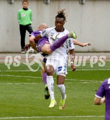 Fussball. Bundesliga. SK Austria Klagenfurt gegen  LASK.  Nicolas Wimmer,  (Klagenfurt), Mamoudou Karamoko (LASK). Klagenfurt, am 19.9.2021.
Foto: Kuess
www.qspictures.net
---
pressefotos, pressefotografie, kuess, qs, qspictures, sport, bild, bilder, bilddatenbank