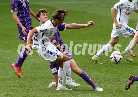 Fussball. Bundesliga. SK Austria Klagenfurt gegen  LASK.  Herbert Paul,  (Klagenfurt), Keito Nakamura (LASK). Klagenfurt, am 19.9.2021.
Foto: Kuess
www.qspictures.net
---
pressefotos, pressefotografie, kuess, qs, qspictures, sport, bild, bilder, bilddatenbank
