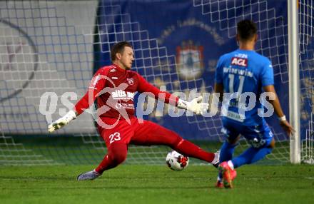 Fussball OEFB Cup. Treibach gegen FAC Wien.  Patrick Christian Boeck  (Treibach),  Slobodan Mihajlovic (FAC). Treibach, am 21.9.2021.
Foto: Kuess
---
pressefotos, pressefotografie, kuess, qs, qspictures, sport, bild, bilder, bilddatenbank