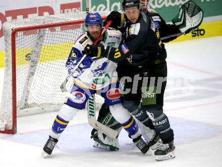 EBEL. Eishockey Bundesliga. VSV gegen HC Pustertal Woelfe. Chris Collins,   (VSV), Johan Harju  (Pustertal). Villach, am 24.9.2021.
Foto: Kuess
www.qspictures.net
---
pressefotos, pressefotografie, kuess, qs, qspictures, sport, bild, bilder, bilddatenbank