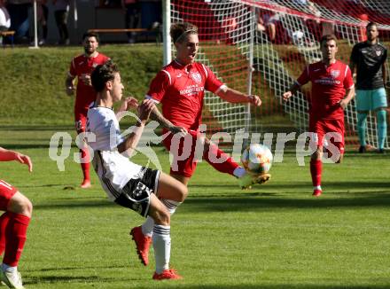 Fussball. Kaerntner Liga. Ferlach Atus gegen St. Michael/Bl.. Christopher Katschnig  (Ferlach), Amar Joldic  (St. Michael). Ferlach, am 25.9.2021.
Foto: Kuess
www.qspictures.net
---
pressefotos, pressefotografie, kuess, qs, qspictures, sport, bild, bilder, bilddatenbank