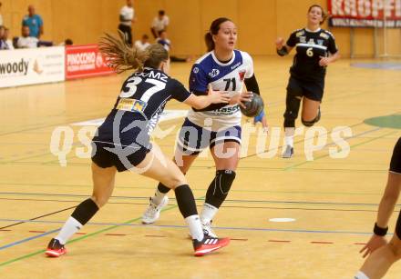 Handball. Bundesliga. Frauen.  	SC witasek Ferlach/Feldkirchen gegen roomz JAGS WV.  Voncina Luna  (Ferlach),  Gander Kim  (roomz JAGS WV). Ferlach, 25.9.2021.
Foto: Kuess
---
pressefotos, pressefotografie, kuess, qs, qspictures, sport, bild, bilder, bilddatenbank
