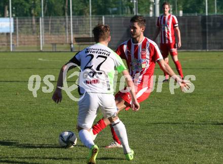 Fussball. Kaerntner Liga. KAC 1909 gegen Feldkirchen SV.  Danijel Jovic (KAC),   Michael Groinig (Feldkirchen). Klagenfurt, am 25.9.2021.
Foto: Kuess
www.qspictures.net
---
pressefotos, pressefotografie, kuess, qs, qspictures, sport, bild, bilder, bilddatenbank