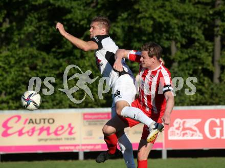 Fussball. Kaerntner Liga. KAC 1909 gegen Feldkirchen SV. Hannes Plieschnegger   (KAC),  Martin Hinteregger (Feldkirchen). Klagenfurt, am 25.9.2021.
Foto: Kuess
www.qspictures.net
---
pressefotos, pressefotografie, kuess, qs, qspictures, sport, bild, bilder, bilddatenbank