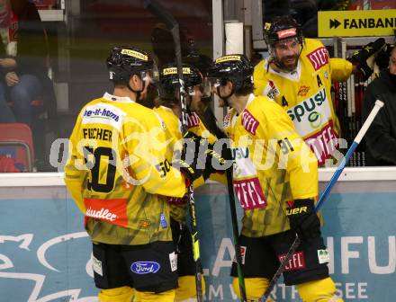 EBEL. Eishockey Bundesliga. KAC gegen	spusu Vienna Capitals. Torjubel Nicolai Meyer, Mario Fischer, Charles Dodero, Philippe Lakos (Vienna Capitals). Klagenfurt, am 1.10.2021.
Foto: Kuess
www.qspictures.net

---
pressefotos, pressefotografie, kuess, qs, qspictures, sport, bild, bilder, bilddatenbank
