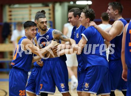 Basketball Austria Cup 2021/2022.  Woerthersee Piraten gegen BBU Salzburg. Jubel (BBU Salzburg). Klagenfurt, am 2.10.2021.
Foto: Kuess
www.qspictures.net

---
pressefotos, pressefotografie, kuess, qs, qspictures, sport, bild, bilder, bilddatenbank