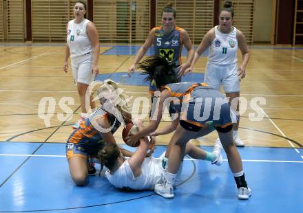 Basketball Damen Superliga 2021/2022. Grunddurchgang 1. Runde.  KOS Celovec Damen gegen BK Duchess Klosterneuburg. Anna Kowatsch  (KOS),  Hoellerl Sina, Vujcic Sanela  (Klosterneuburg). Klagenfurt, am 2.10.2021.
Foto: Kuess
www.qspictures.net
---
pressefotos, pressefotografie, kuess, qs, qspictures, sport, bild, bilder, bilddatenbank