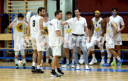 Basketball Austria Cup 2021/2022.  Woerthersee Piraten gegen BBU Salzburg. enttaeuscht (Piraten). Klagenfurt, am 2.10.2021.
Foto: Kuess
www.qspictures.net

---
pressefotos, pressefotografie, kuess, qs, qspictures, sport, bild, bilder, bilddatenbank