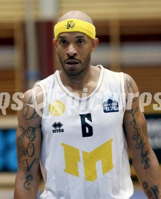 Basketball Austria Cup 2020/2021.  Woerthersee Piraten gegen BBU Salzburg. Shawn Ray (Piraten). Klagenfurt, am 2.10.2021.
Foto: Kuess
www.qspictures.net

---
pressefotos, pressefotografie, kuess, qs, qspictures, sport, bild, bilder, bilddatenbank