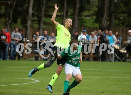 Fussball. 2. Klasse A. Ainet gegen Obermillstatt.  Simon Christof Oblasser (Ainet),  Tobias Koefler (Obermillstatt). Ainet, 3.10.2021.
Foto: Kuess
---
pressefotos, pressefotografie, kuess, qs, qspictures, sport, bild, bilder, bilddatenbank