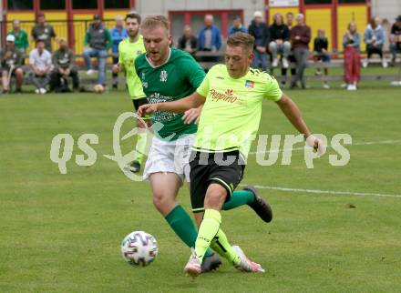 Fussball. 2. Klasse A. Ainet gegen Obermillstatt. Sandro Patrick Putzhuber
  (Ainet), Jonas Oberzaucher  (Obermillstatt). Ainet, 3.10.2021.
Foto: Kuess
---
pressefotos, pressefotografie, kuess, qs, qspictures, sport, bild, bilder, bilddatenbank