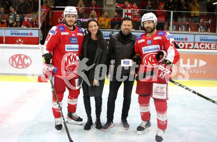 EBEL. Eishockey Bundesliga. KAC gegen	Black Wings Linz. Spieler des Abends. Manuel Geier, Thomas Koch (KAC). Klagenfurt, am 8.10.2021.
Foto: Kuess
www.qspictures.net

---
pressefotos, pressefotografie, kuess, qs, qspictures, sport, bild, bilder, bilddatenbank