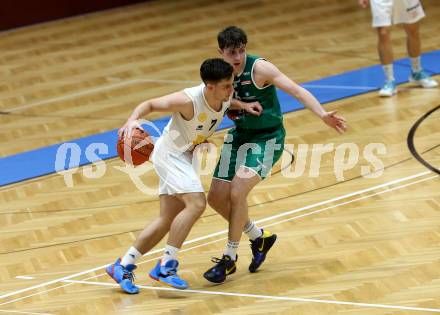 Basketball Zweite Liga 2021/2022. Grunddurchgang 1. Runde.  Woerthersee Piraten gegen Future Team Steiermark. Jure Bavdek (Piraten), Elias Podany  (Steiermark). Klagenfurt, am 10.10.2021.
Foto: Kuess
www.qspictures.net

---
pressefotos, pressefotografie, kuess, qs, qspictures, sport, bild, bilder, bilddatenbank