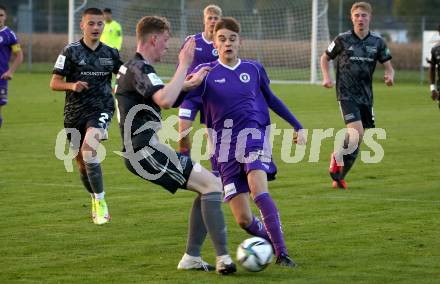 Fussball Testspiel. SK Austria Klagenfurt gegen Union Berlin. Marius Maierhofer, (Klagenfurt), Friedrich Julien-Piet  (Berlin). Globasnitz, am 11.10.2021.
Foto: Kuess
---
pressefotos, pressefotografie, kuess, qs, qspictures, sport, bild, bilder, bilddatenbank