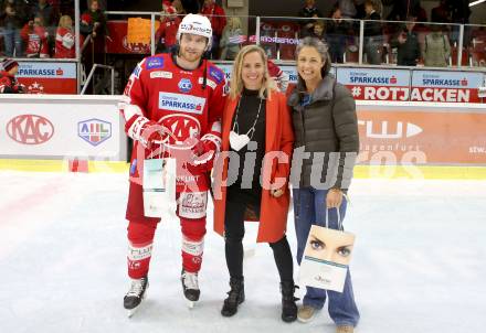 EBEL. Eishockey Bundesliga. KAC gegen	iClinic Bratislava Capitals. Spieler des Abends. Johannes Bischofberger (KAC). Klagenfurt, am 15.10.2021.
Foto: Kuess
www.qspictures.net

---
pressefotos, pressefotografie, kuess, qs, qspictures, sport, bild, bilder, bilddatenbank