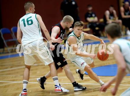 Basketball Zweite Liga 2021/2022. Grunddurchgang 2. Runde.  KOS Celovec gegen Mattersburg Rocks. Valentin Pasterk  (KOS), Claudio Vancura (Mattersburg). Klagenfurt, am 16.10.2021.
Foto: Kuess
www.qspictures.net
---
pressefotos, pressefotografie, kuess, qs, qspictures, sport, bild, bilder, bilddatenbank