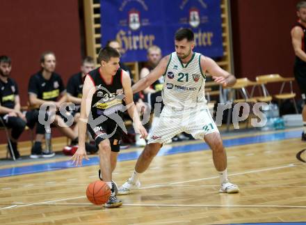 Basketball Zweite Liga 2021/2022. Grunddurchgang 2. Runde.  KOS Celovec gegen Mattersburg Rocks. Marin Sliskovic (KOS), Ivan Begic  (Mattersburg). Klagenfurt, am 16.10.2021.
Foto: Kuess
www.qspictures.net
---
pressefotos, pressefotografie, kuess, qs, qspictures, sport, bild, bilder, bilddatenbank