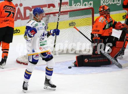 EBEL. Eishockey Bundesliga. VSV gegen Moser Medical Graz99ers. Torjubel Marco Richter  (VSV). Villach, am 17.10.2021.
Foto: Kuess
www.qspictures.net
---
pressefotos, pressefotografie, kuess, qs, qspictures, sport, bild, bilder, bilddatenbank
