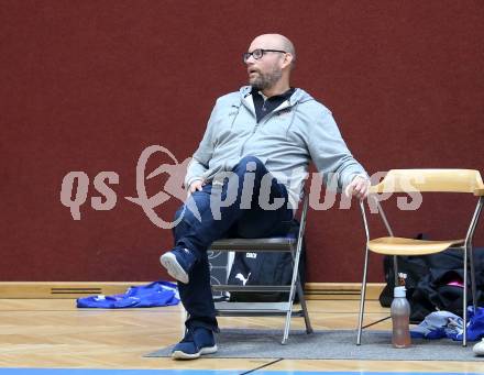 Basketball Damen Superliga 2021/2022. Grunddurchgang 3. Runde.  KOS Celovec Damen gegen DBB LZ OOE.  Trainer Gregor Leitner  (DBB LZ OOE). Klagenfurt, am 16.10.2021.
Foto: Kuess
www.qspictures.net
---
pressefotos, pressefotografie, kuess, qs, qspictures, sport, bild, bilder, bilddatenbank