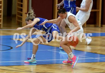Basketball Damen Superliga 2021/2022. Grunddurchgang 3. Runde.  KOS Celovec Damen gegen DBB LZ OOE. Patricia Pauer (KOS), Lisa Ganhoer  (DBB LZ OOE). Klagenfurt, am 16.10.2021.
Foto: Kuess
www.qspictures.net
---
pressefotos, pressefotografie, kuess, qs, qspictures, sport, bild, bilder, bilddatenbank