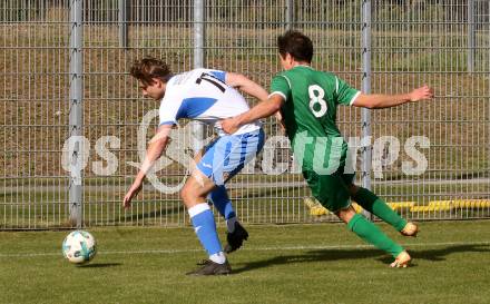 Fussball. Unterliga West. Landskron gegen Sachsenburg.  Phillip Gatti,  (Landskron),  Matteo Dabringer   (Sachsenburg). Landskron, 16.10.2016.
Foto: Kuess
---
pressefotos, pressefotografie, kuess, qs, qspictures, sport, bild, bilder, bilddatenbank