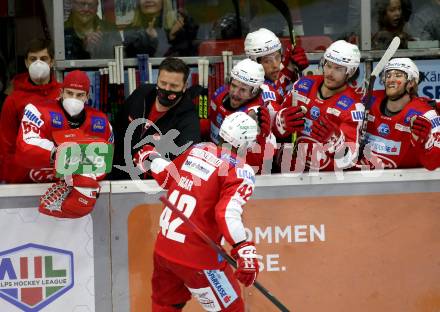 EBEL. Eishockey Bundesliga. KAC gegen	HCB Suedtirol Alperia. Torjubel Rok Ticar (KAC). Klagenfurt, am 22.10.2021.
Foto: Kuess
www.qspictures.net

---
pressefotos, pressefotografie, kuess, qs, qspictures, sport, bild, bilder, bilddatenbank