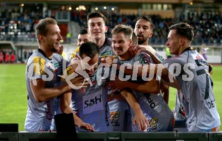 Fussball. Bundesliga. RZ Pellets WAC gegen SK Austria Klagenfurt. Torjubel  Mario Leitgeb, Michael Liendl, Thorsten Roecher, Amar Dedic (WAC). Wolfsberg, am 23.10.2021.
Foto: Kuess
www.qspictures.net

---
pressefotos, pressefotografie, kuess, qs, qspictures, sport, bild, bilder, bilddatenbank