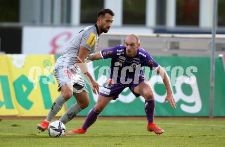 Fussball. Bundesliga. RZ Pellets WAC gegen SK Austria Klagenfurt. Eliel Peretz,  (WAC), Nicolas Wimmer (Klagenfurt). Wolfsberg, am 23.10.2021.
Foto: Kuess
www.qspictures.net

---
pressefotos, pressefotografie, kuess, qs, qspictures, sport, bild, bilder, bilddatenbank