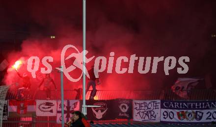 Fussball. Bundesliga. RZ Pellets WAC gegen SK Austria Klagenfurt.  Fans. Wolfsberg, am 23.10.2021.
Foto: Kuess
www.qspictures.net

---
pressefotos, pressefotografie, kuess, qs, qspictures, sport, bild, bilder, bilddatenbank