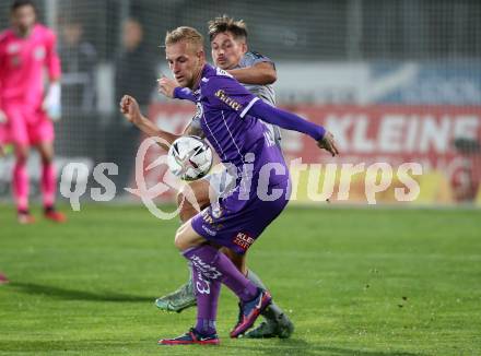 Fussball. Bundesliga. RZ Pellets WAC gegen SK Austria Klagenfurt. Thorsten Roecher,  (WAC), Florian Jaritz (Klagenfurt). Wolfsberg, am 23.10.2021.
Foto: Kuess
www.qspictures.net

---
pressefotos, pressefotografie, kuess, qs, qspictures, sport, bild, bilder, bilddatenbank