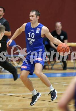 Basketball Austria Cup 2021/22.  KOS Celovec gegen  Vienna D.C. Timberwolves. Jakob Szkutta  (Timberwolves). Klagenfurt, am 24.10.2021.
Foto: Kuess
www.qspictures.net
---
pressefotos, pressefotografie, kuess, qs, qspictures, sport, bild, bilder, bilddatenbank