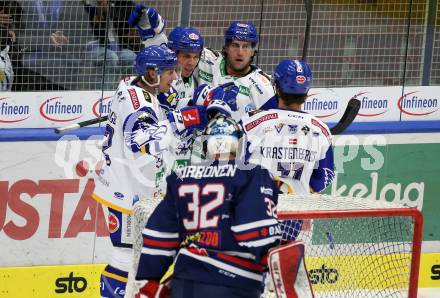 EBEL. Eishockey Bundesliga. VSV gegen Fehervar AV19.  Torjubel Scott Kosmachuk, Joel Broda, Benjamin Lanzinger, Renars Krastenbergs (VSV). Villach, am 26.10.2021.
Foto: Kuess
www.qspictures.net
---
pressefotos, pressefotografie, kuess, qs, qspictures, sport, bild, bilder, bilddatenbank