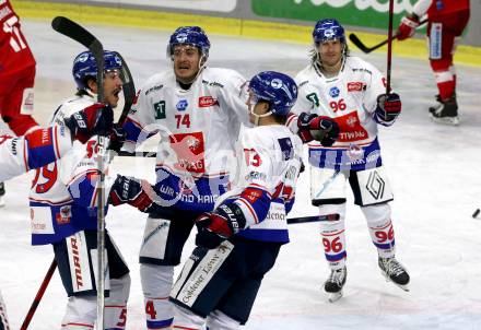 EBEL. Eishockey Bundesliga. KAC gegen	HC TWK Innsbruck. Torjubel Joel Messner, Nico Feldner, Alex Dostie  (Innsbruck). Klagenfurt, am 29.10.2021.
Foto: Kuess
www.qspictures.net

---
pressefotos, pressefotografie, kuess, qs, qspictures, sport, bild, bilder, bilddatenbank