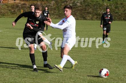 Fussball. Kaerntner Liga. Maria Saal gegen Koettmannsdorf. Aljaz Pavlin  (Maria Saal),  Nicolas Manuel Modritz (Koettmannsdorf). Maria Saal, 30.10.2021.
Foto: Kuess
---
pressefotos, pressefotografie, kuess, qs, qspictures, sport, bild, bilder, bilddatenbank
