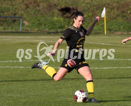 Fussball. 2. Frauenbundesliga. Carinthians LIWOdruck Hornets gegen FC Altera Porta.  Laura Therese Kert (Carinthians). Feistritz/Drau, 31.10.2021.
Foto: Kuess

---
pressefotos, pressefotografie, kuess, qs, qspictures, sport, bild, bilder, bilddatenbank