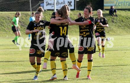 Fussball. 2. Frauenbundesliga. Carinthians LIWOdruck Hornets gegen FC Altera Porta.  Torjubel Vanessa Kraker, Selina Tamara Selinger,  Nicole Dominique Gatternig, Katharina Knaller  (Carinthians). Feistritz/Drau, 31.10.2021.
Foto: Kuess
---
pressefotos, pressefotografie, kuess, qs, qspictures, sport, bild, bilder, bilddatenbank