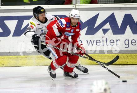 EBEL. Eishockey Bundesliga. KAC gegen Dornbirn Bulldogs.  Bischofberger Johannes (KAC), Ross Nicholas  (Dornbirn). Klagenfurt, am 5.11.2021.
Foto: Kuess
www.qspictures.net

---
pressefotos, pressefotografie, kuess, qs, qspictures, sport, bild, bilder, bilddatenbank