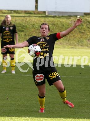 Fussball. 2. Frauenbundesliga. Carinthians LIWOdruck Hornets gegen FC Altera Porta.  Katharina Knaller  (Carinthians). Feistritz/Drau, 31.10.2021.
Foto: Kuess
---
pressefotos, pressefotografie, kuess, qs, qspictures, sport, bild, bilder, bilddatenbank