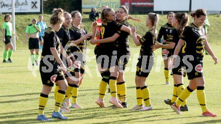 Fussball. 2. Frauenbundesliga. Carinthians LIWOdruck Hornets gegen FC Altera Porta.  Torjubel Selina Tamara Selinger (Carinthians). Feistritz/Drau, 31.10.2021.
Foto: Kuess
---
pressefotos, pressefotografie, kuess, qs, qspictures, sport, bild, bilder, bilddatenbank